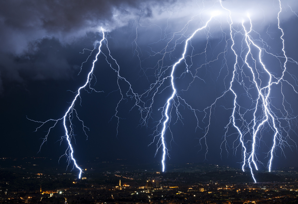 Basics of lightning protection for Server System