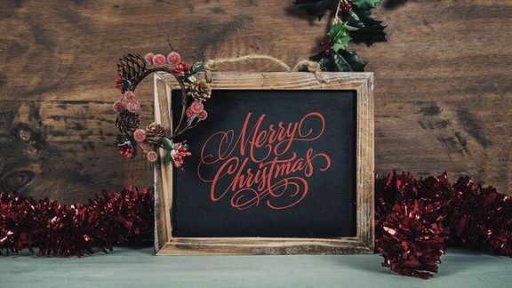 Download a beautiful font set specifically for the Christmas season 6