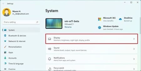 How to change Screen Refresh Rate on Windows 11 10