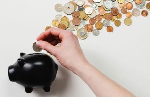 Cách đúng đắn để vay tiền và trả lại đúng hạn là gì? 6 Chi tiêu một cách hợp lý cũng là cách giúp bạn thanh toán khoản vay đúng hạn