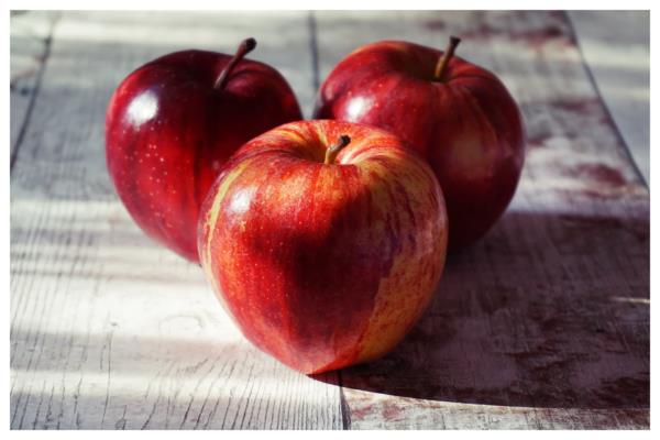 Apple muốn đăng ký quyền sở hữu với một quả táo thật