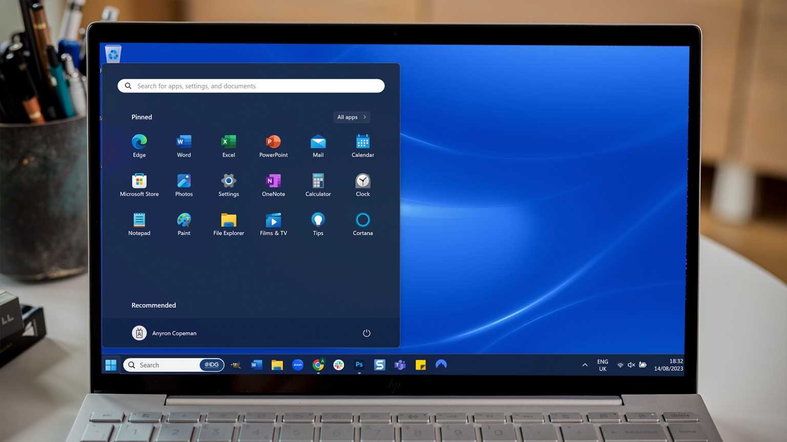 How to change the position of Start Menu and Taskbar Icon