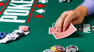 Chiến Thuật Bluff trong Poker Tinh Tế Giúp Bạn Làm Chủ Bàn Chơi