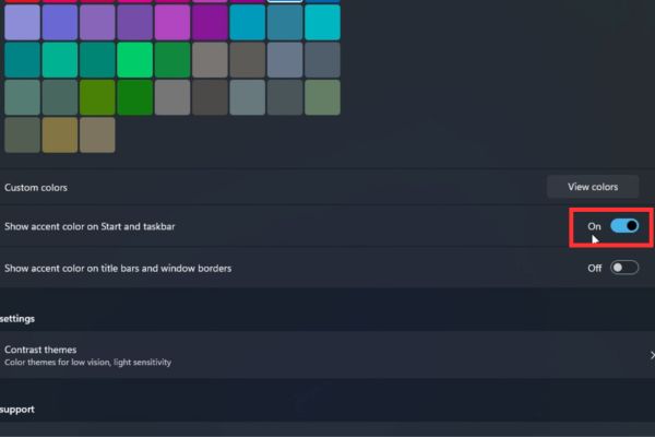 Bật Show accent color on Start and taskbar