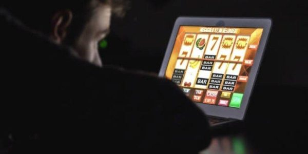 Chiêu hay giúp bạn chơi game bài Vvvwin ăn đậm