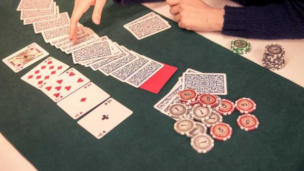 Cờ bạc ngầm tựa game casino mô phỏng thế giới ngầm 2