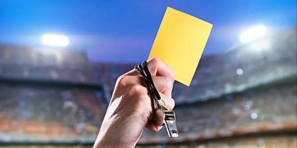 Hành trình bí ẩn của kèo thẻ vàng