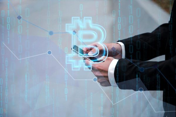 Bitcoin giảm xuống 108.000 USD giữa căng thẳng thương mại và rủi ro tín dụng 4 Bitcoin giảm xuống 108.000 USD giữa căng thẳng thương mại và rủi ro tín dụng 4