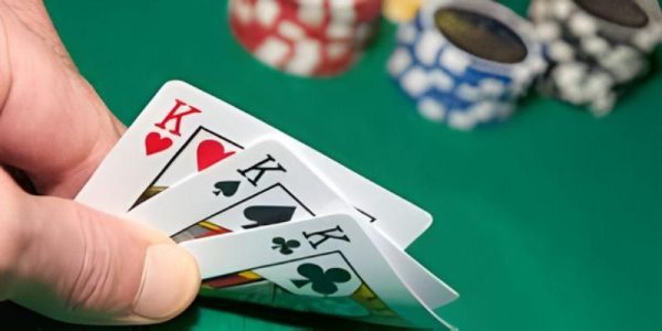 Chiến thuật đánh bài cào bất bại cho mọi thành viên