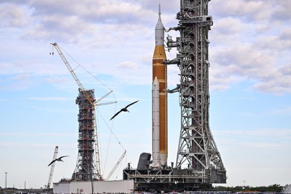 Hướng dẫn cách đăng ký tên lên Mặt Trăng cùng NASA miễn phí