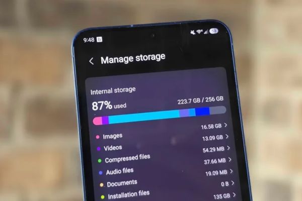 How to delete hidden files on Samsung phones, free up device space