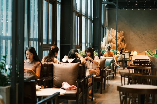 Download the Copyright-Free Music app for Cafes now