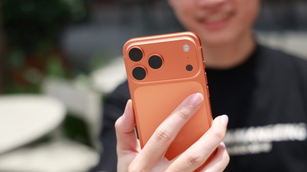 Cụm camera là một trong những chi tiết được nhiều người quan tâm khi chọn máy.