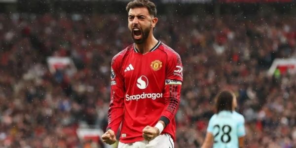 Hình ảnh tiền vệ Bruno Fernandes trong màu áo Manchester United