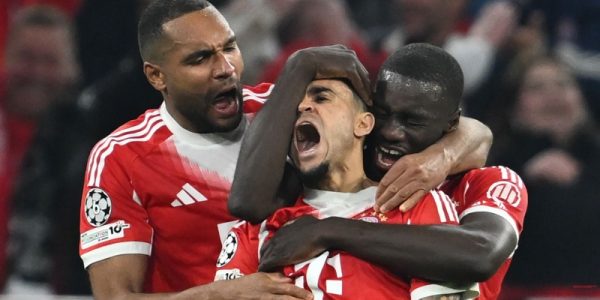 Phân tích sơ đồ dự bị ra sân chất lượng của Bayern