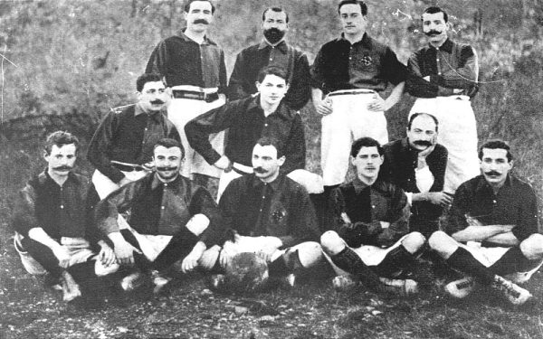 Barcelona được thành lập năm 1899 và nhanh chóng trở thành biểu tượng bóng đá của xứ Catalan