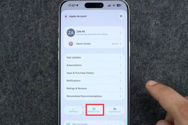 Hướng dẫn cách nhập mã khuyến mãi trên App Store chuẩn nhất 11 Bấm vào nút Redeem Code