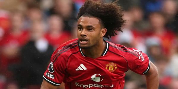 Joshua Zirkzee nổi bật với kỹ thuật xử lý bóng và khả năng phối hợp cùng đồng đội