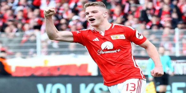 András Schäfer từng bước tích lũy kinh nghiệm để phát triển sự nghiệp bóng đá chuyên nghiệp